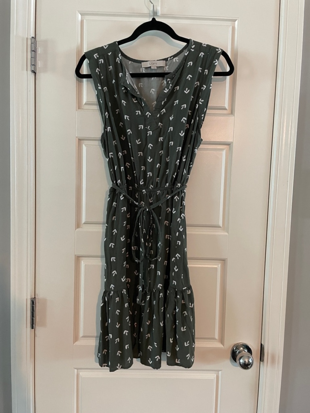 LOFT Olive Green Printed Sleeveless Midi Dress